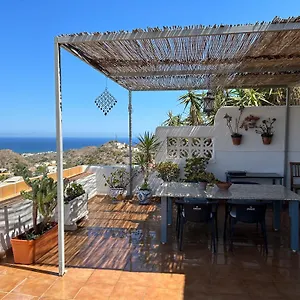 apartment-with-a-great-terrace-and-views.es-andalucia.com/